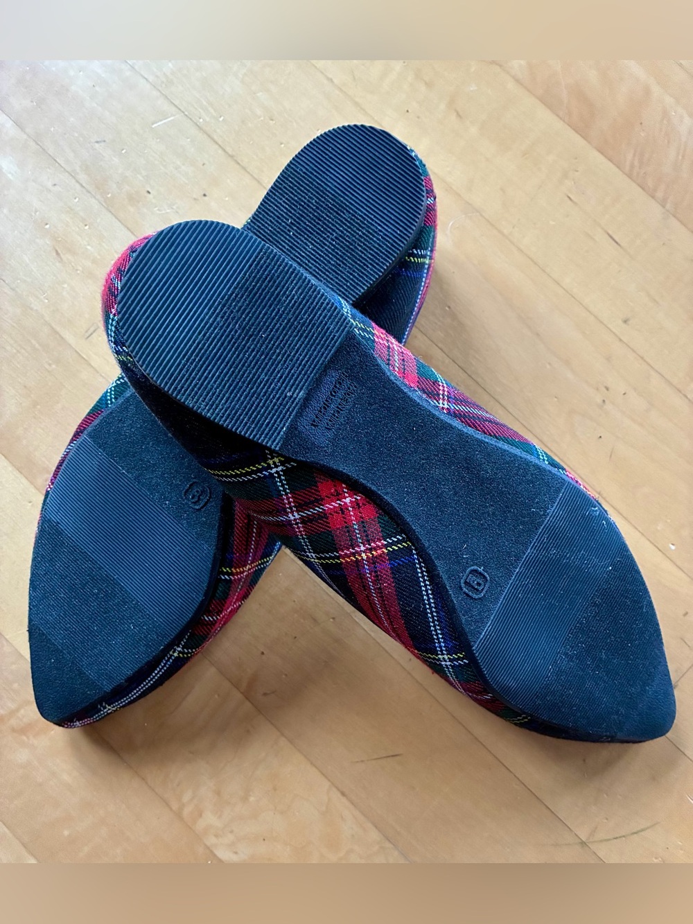 Plaid Ballet Flats - Red/Green Tartan Women's Shoes size 9 - Picture 2 of 3
